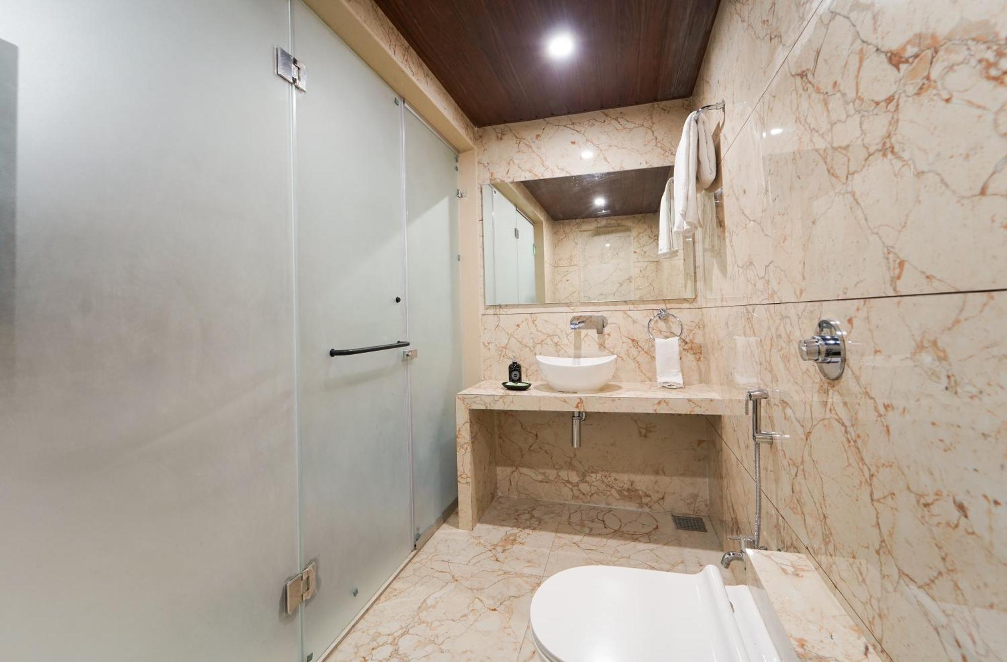 Hotel Bright Star Mahābaleshwar Esterno foto