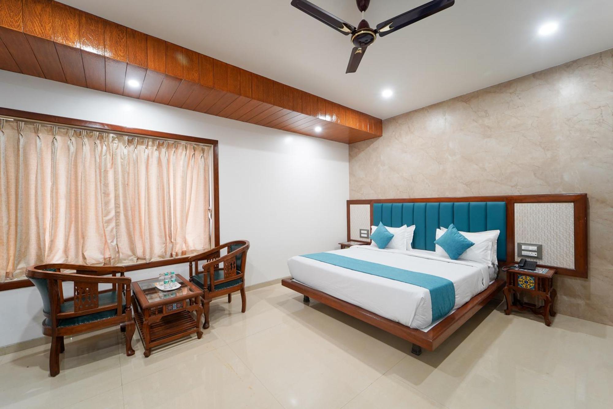 Hotel Bright Star Mahābaleshwar Esterno foto