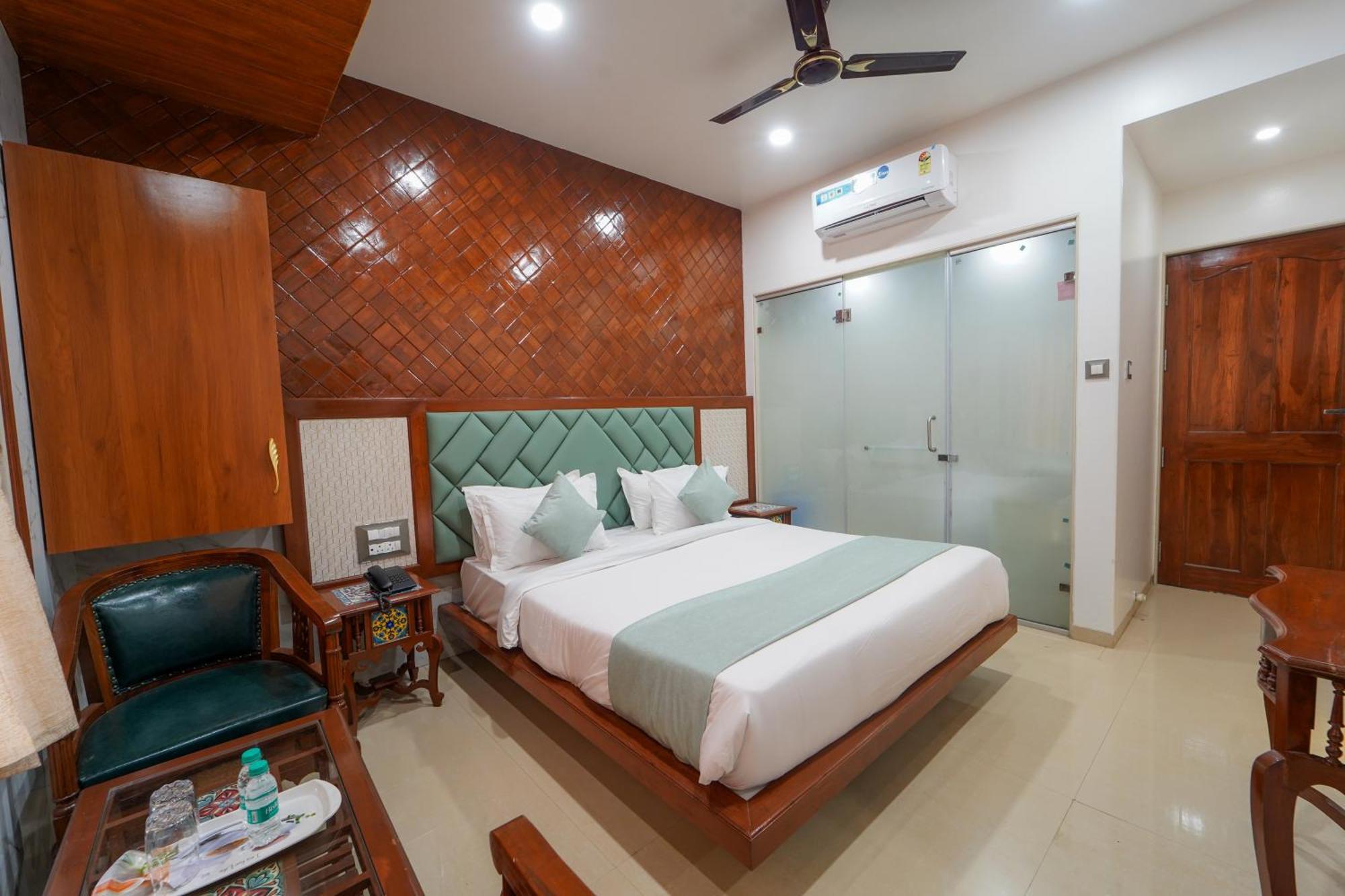Hotel Bright Star Mahābaleshwar Esterno foto