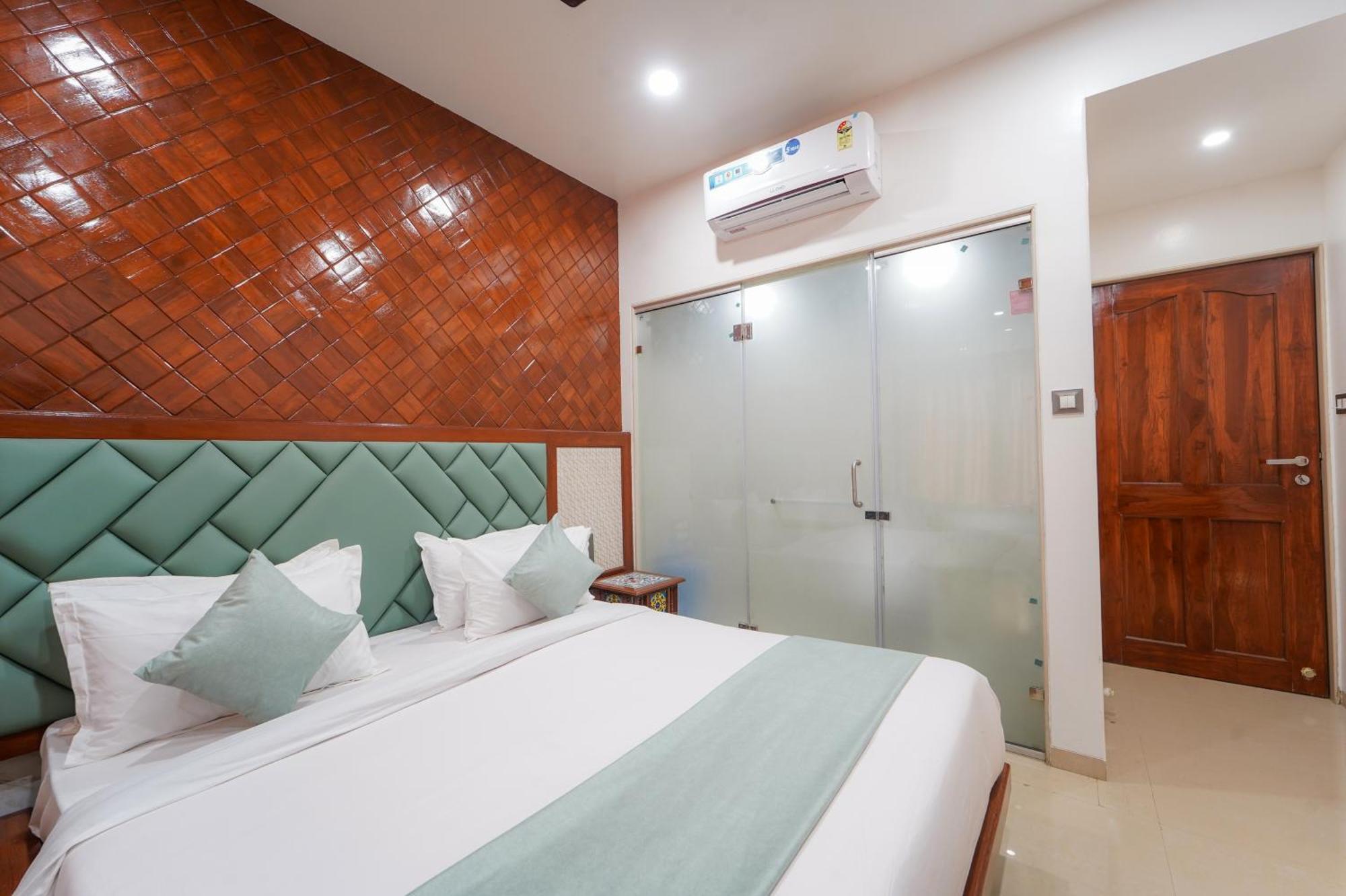 Hotel Bright Star Mahābaleshwar Esterno foto