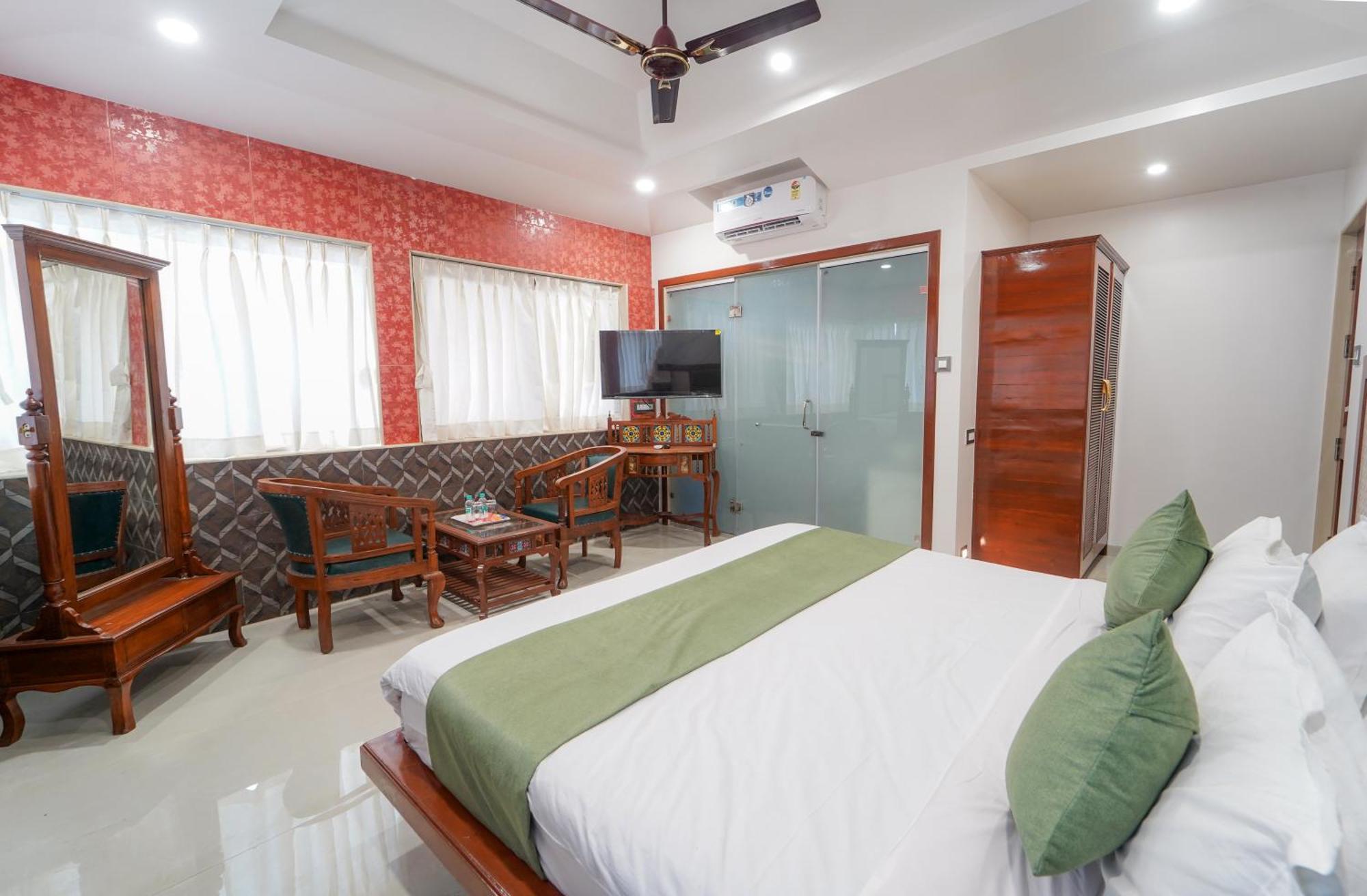 Hotel Bright Star Mahābaleshwar Esterno foto