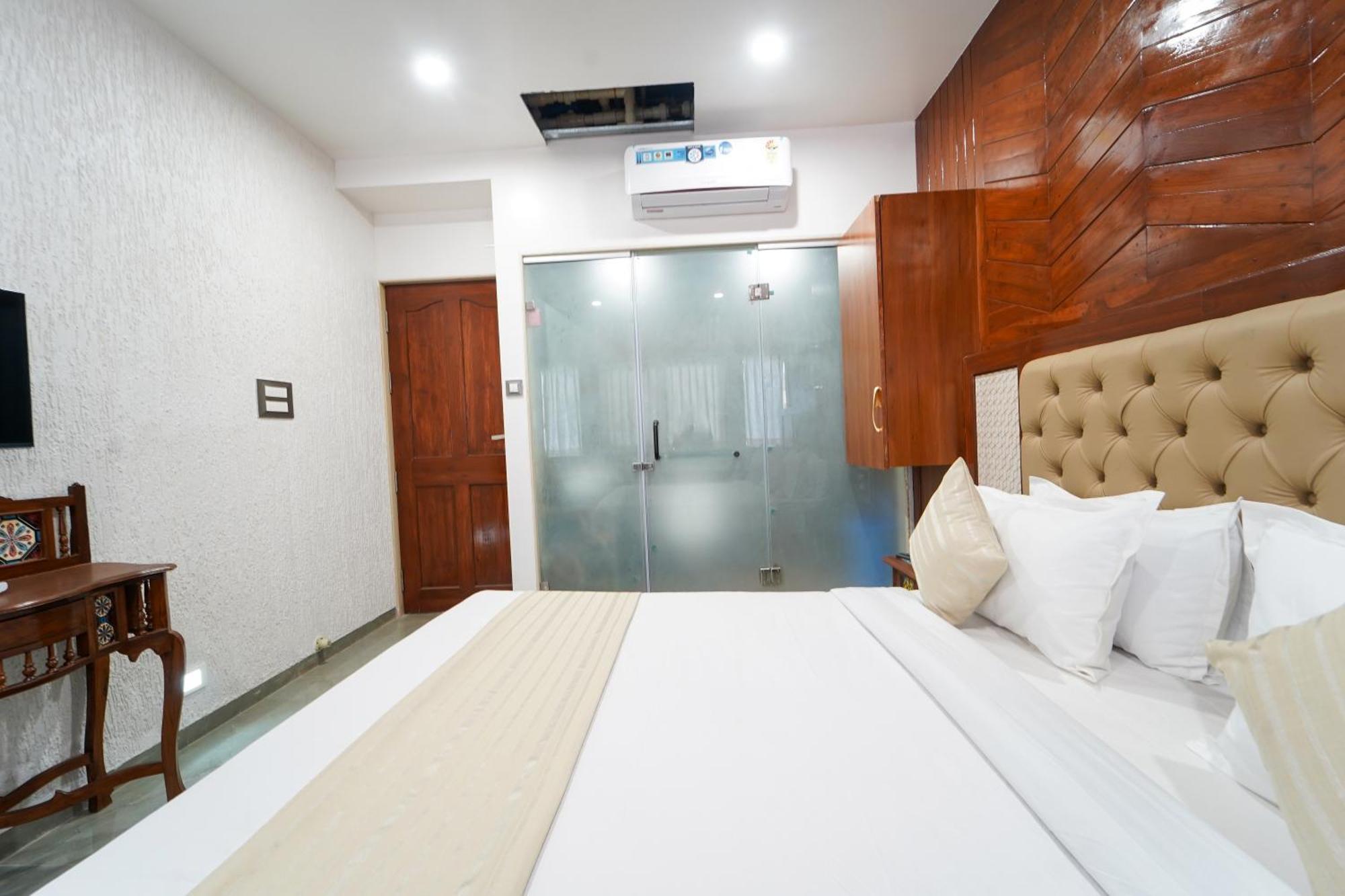 Hotel Bright Star Mahābaleshwar Esterno foto